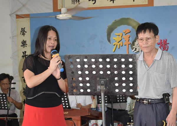 良垌镇群声文艺团举行三周年庆典活动