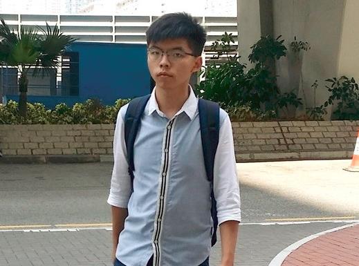 港独分子黄之锋、周庭被捕  涉嫌煽惑他人参与非法集结