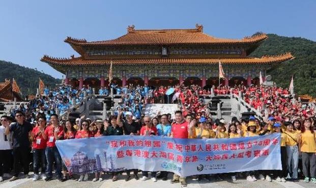 千名港澳青年走进佛山江门 流连影视城参观碉楼群畅想大湾区未来