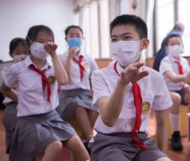 广州市教育局建议：学生家长寒假春节期间尽量在穗过节