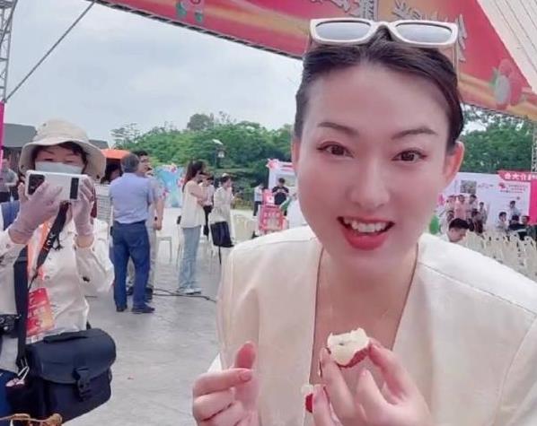 网络强村｜百万主播+当红水果=火“荔”出圈！网红进村联建助力广东“百千万工程”