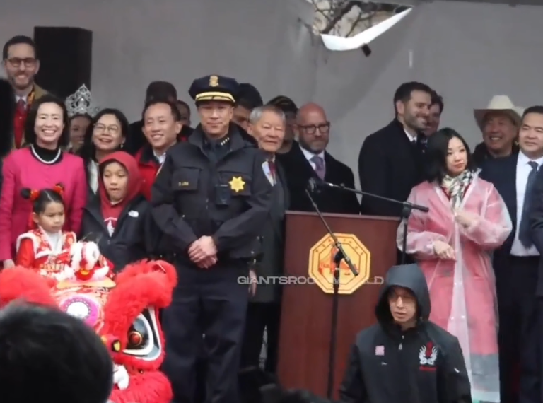 美国旧金山使用粤语盛大举办2026马年春节活动